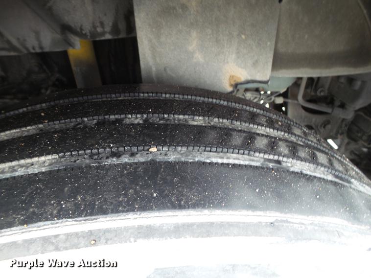 image for item EI9547 2013 International ProStar semi truck