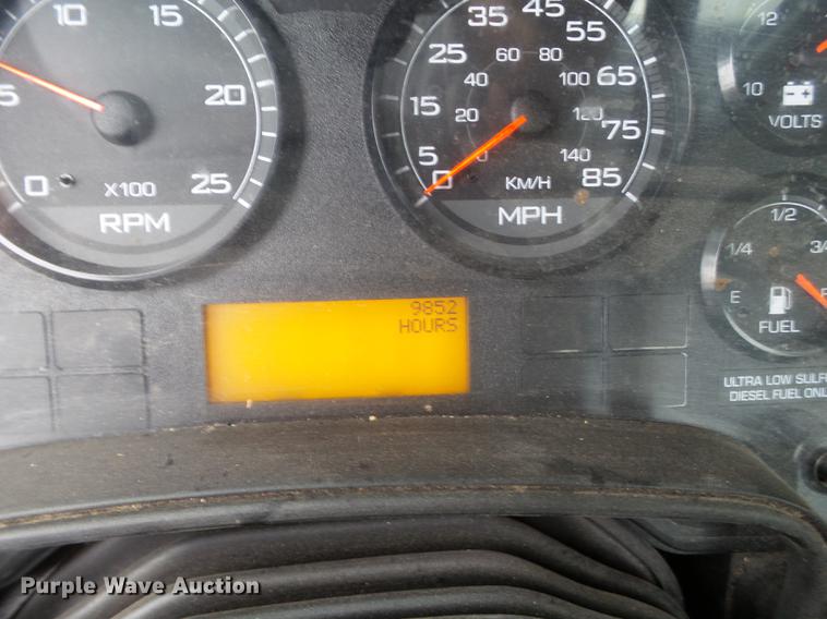 image for item EI9547 2013 International ProStar semi truck