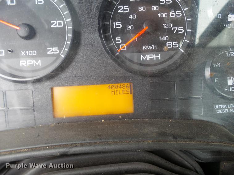 image for item EI9547 2013 International ProStar semi truck