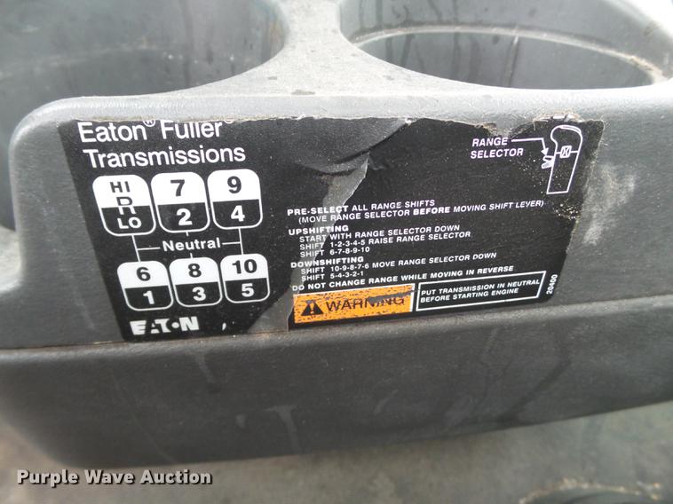 image for item EI9547 2013 International ProStar semi truck