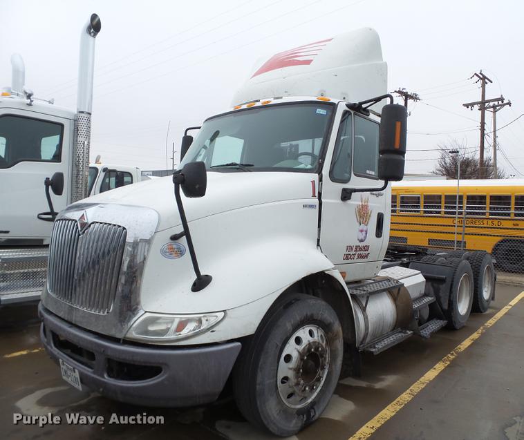 image for item EI9548 2011 International TranStar 8600 semi truck
