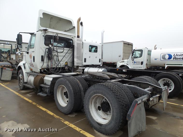 image for item EI9548 2011 International TranStar 8600 semi truck