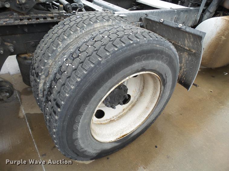 image for item EI9548 2011 International TranStar 8600 semi truck