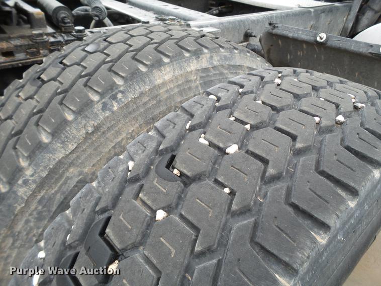 image for item EI9548 2011 International TranStar 8600 semi truck