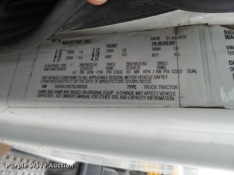 image for item EI9548 2011 International TranStar 8600 semi truck