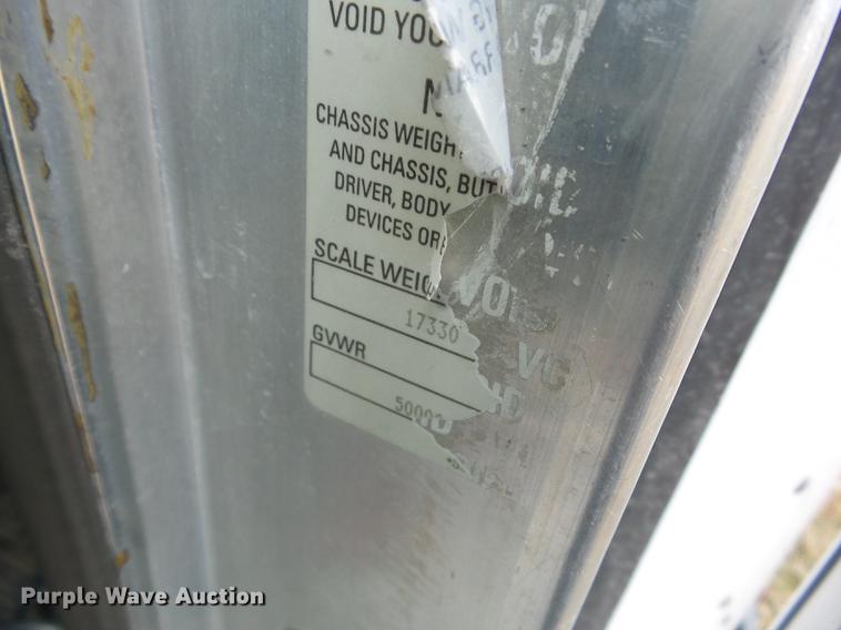 image for item EI9769 2006 Kenworth T600 semi truck