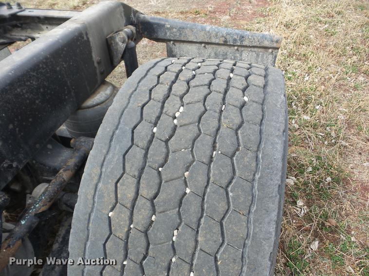 image for item EI9769 2006 Kenworth T600 semi truck