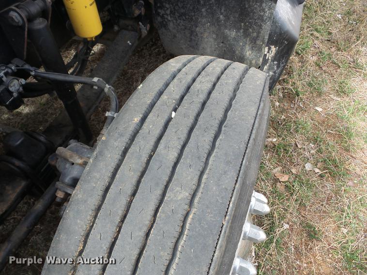 image for item EI9769 2006 Kenworth T600 semi truck