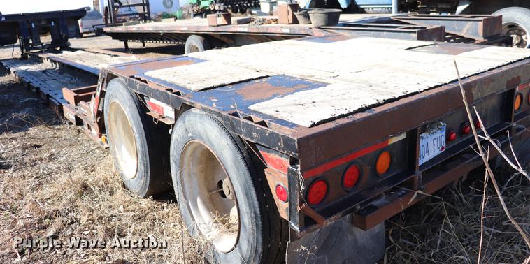 image for item EJ9781 1998 Landoll Easy Hooker lowboy equipment trailer