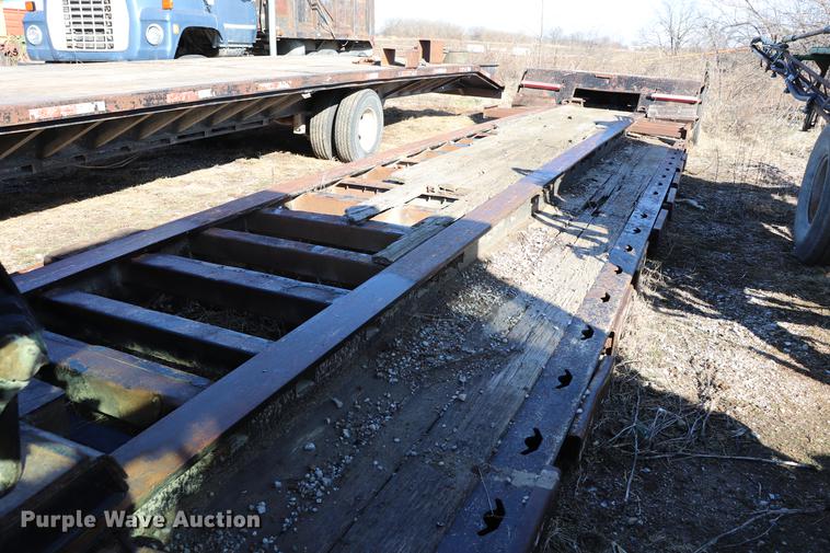 image for item EJ9781 1998 Landoll Easy Hooker lowboy equipment trailer