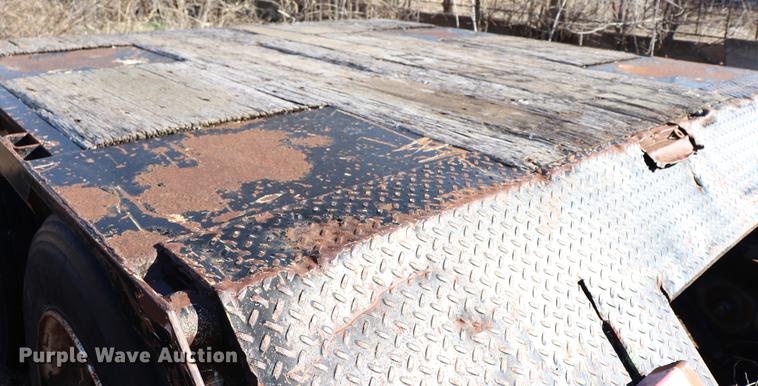 image for item EJ9781 1998 Landoll Easy Hooker lowboy equipment trailer