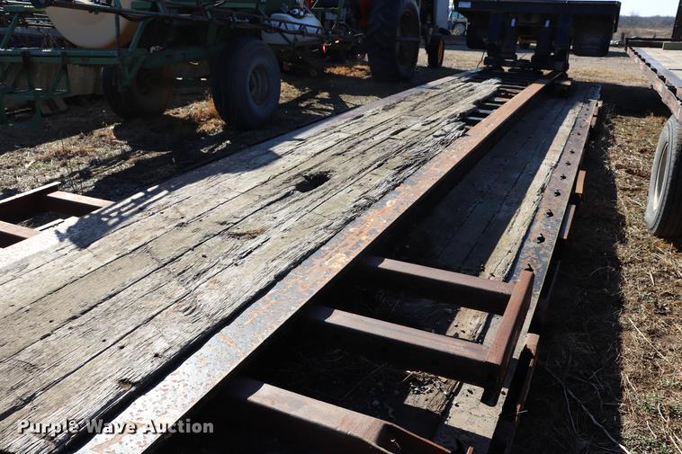 image for item EJ9781 1998 Landoll Easy Hooker lowboy equipment trailer