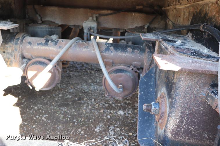 image for item EJ9781 1998 Landoll Easy Hooker lowboy equipment trailer