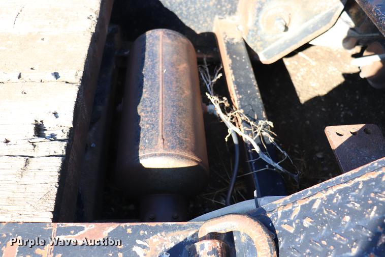 image for item EJ9781 1998 Landoll Easy Hooker lowboy equipment trailer