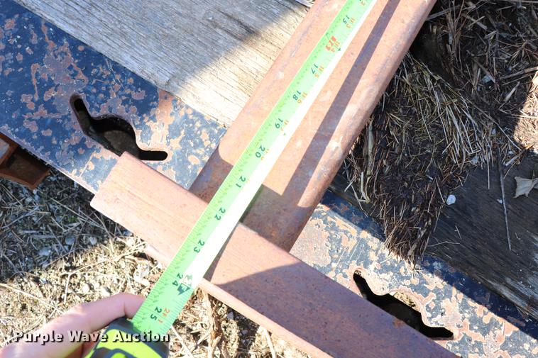 image for item EJ9781 1998 Landoll Easy Hooker lowboy equipment trailer