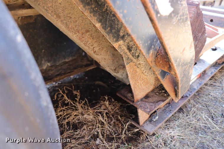 image for item EJ9781 1998 Landoll Easy Hooker lowboy equipment trailer