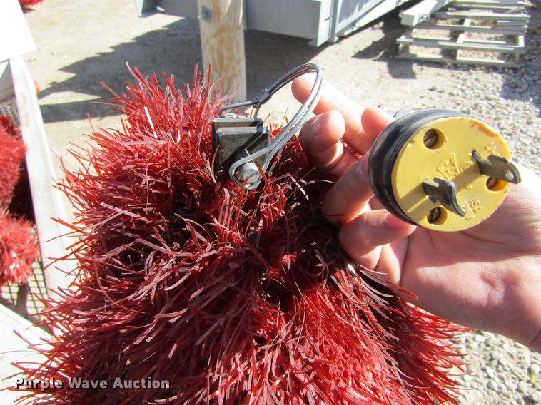 image for item BU9669 Approximately 98 Christmas decorations