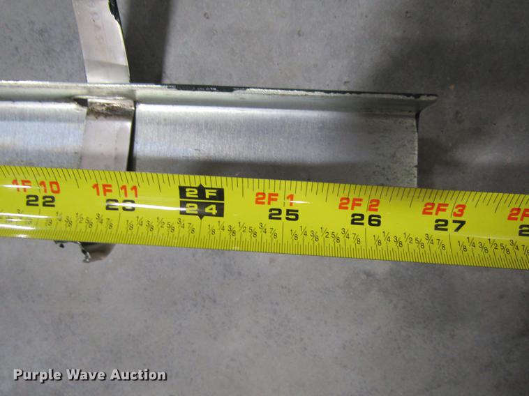 image for item BU9669 Approximately 98 Christmas decorations