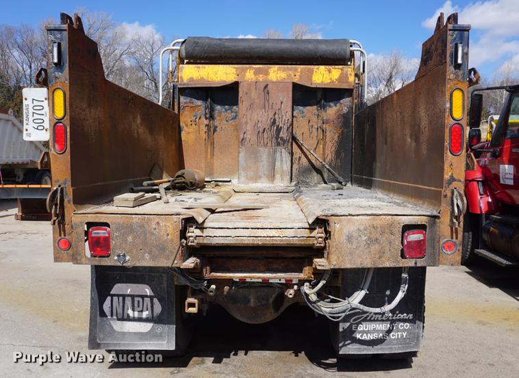 image for item DB0326 2005 International 7300 dump truck