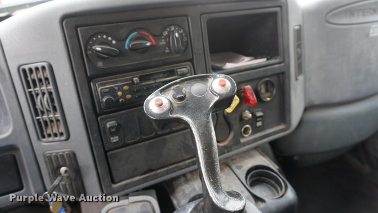 image for item DB0326 2005 International 7300 dump truck