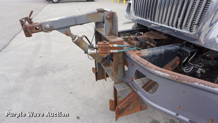 image for item DB0326 2005 International 7300 dump truck