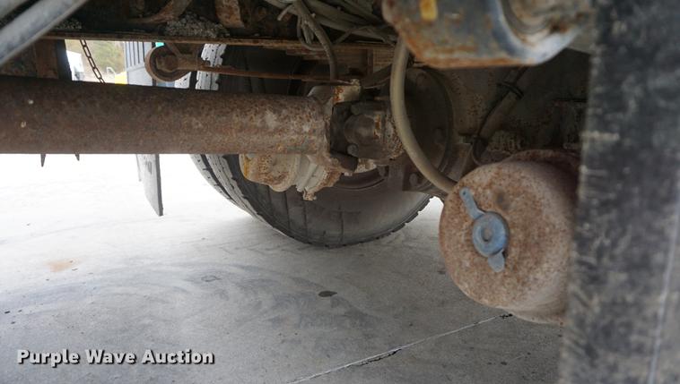 image for item DB0326 2005 International 7300 dump truck