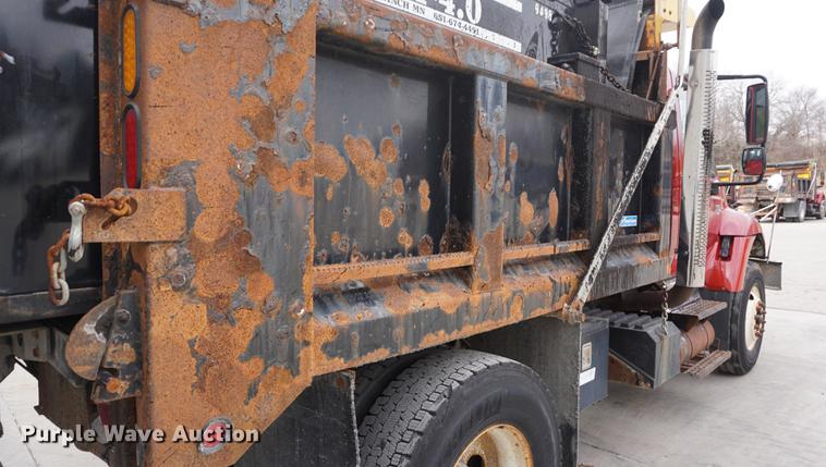 image for item DB0326 2005 International 7300 dump truck