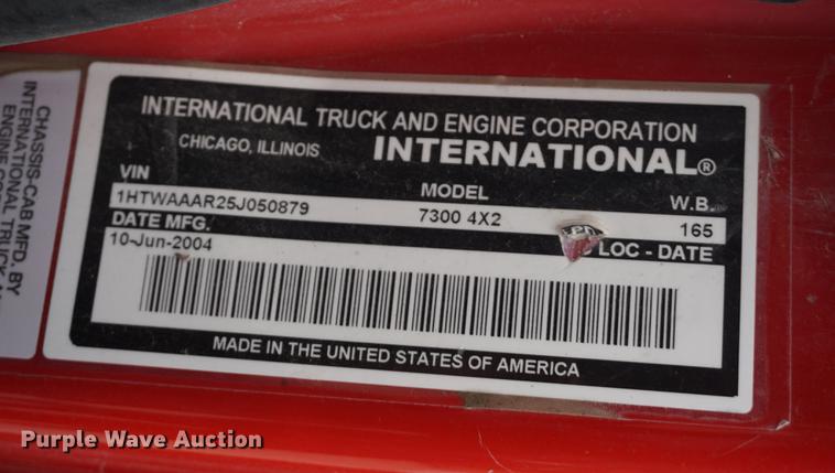 image for item DB0326 2005 International 7300 dump truck
