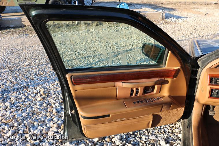 image for item DB6561 1994 Cadillac DeVille