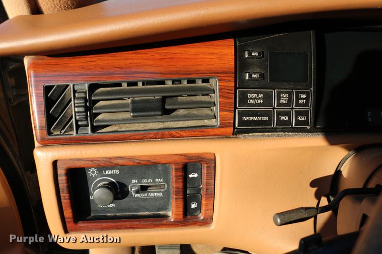 image for item DB6561 1994 Cadillac DeVille