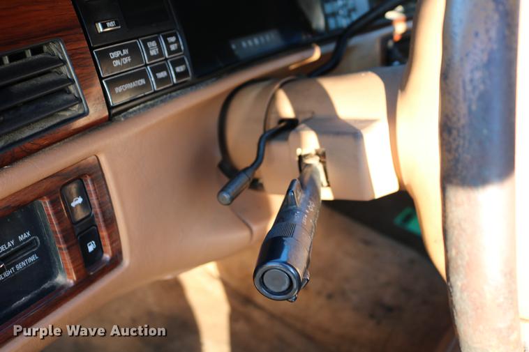 image for item DB6561 1994 Cadillac DeVille