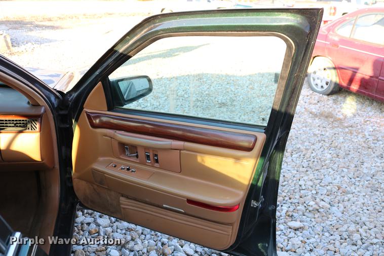 image for item DB6561 1994 Cadillac DeVille