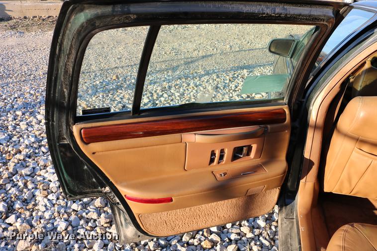 image for item DB6561 1994 Cadillac DeVille