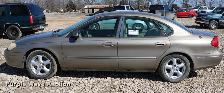 image for item DB6566 2003 Ford Taurus