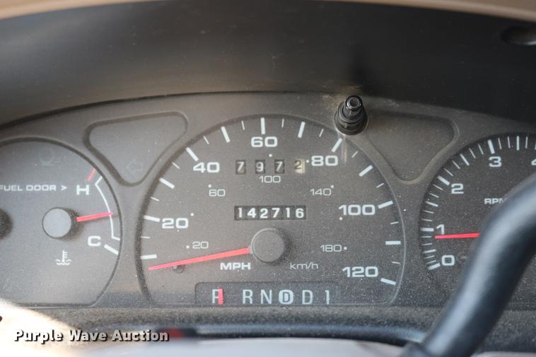 image for item DB6566 2003 Ford Taurus