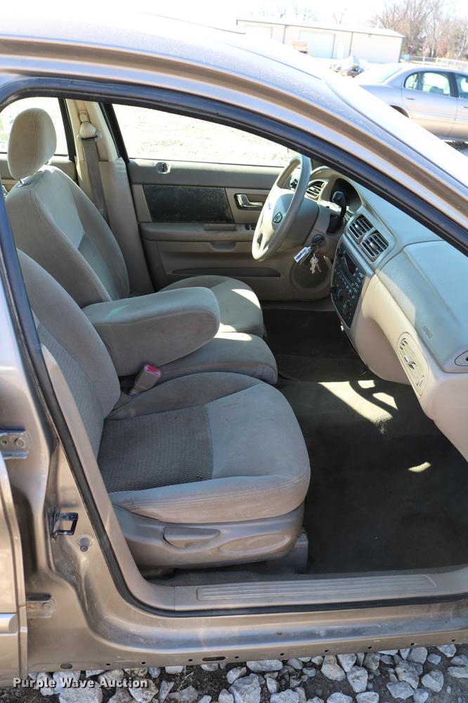 image for item DB6566 2003 Ford Taurus