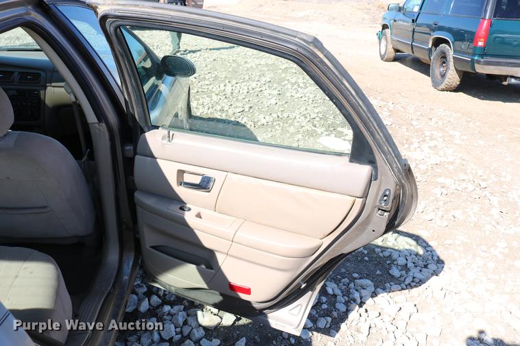 image for item DB6566 2003 Ford Taurus