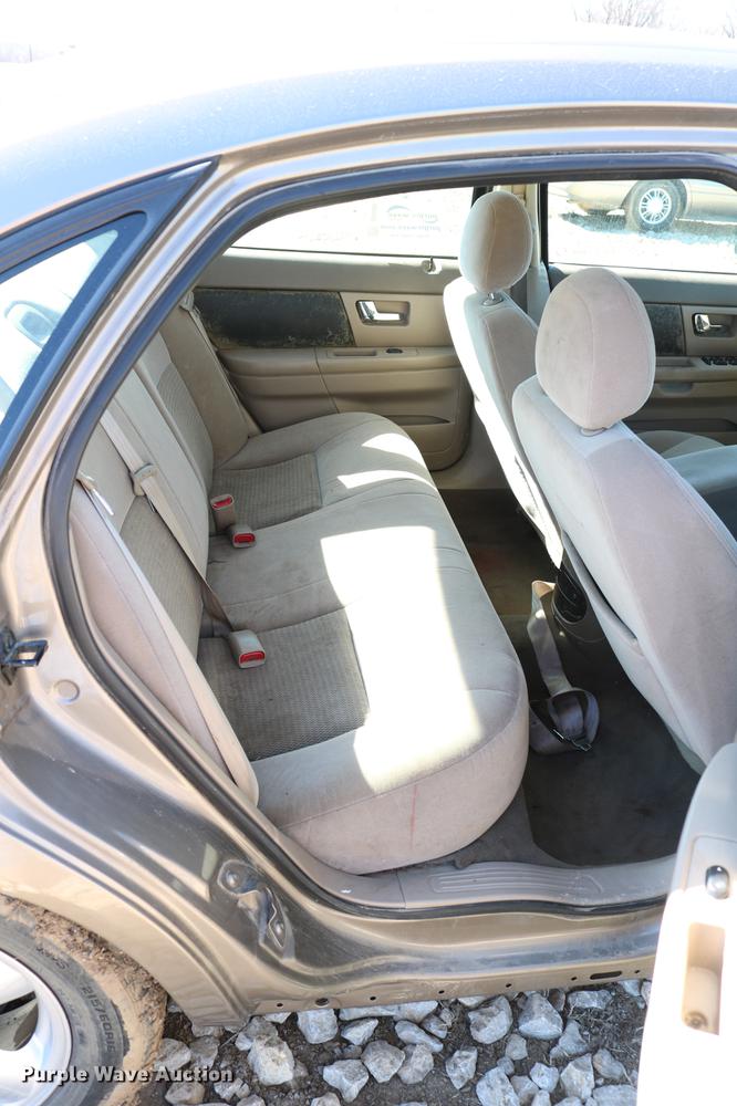 image for item DB6566 2003 Ford Taurus