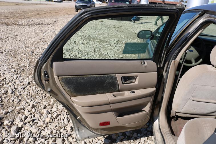 image for item DB6566 2003 Ford Taurus