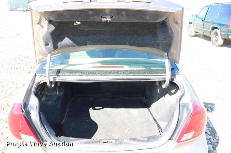 image for item DB6566 2003 Ford Taurus