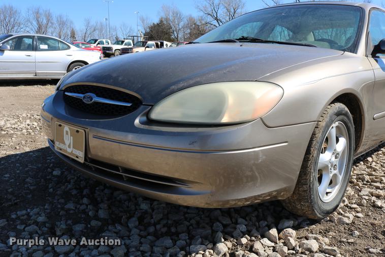 image for item DB6566 2003 Ford Taurus