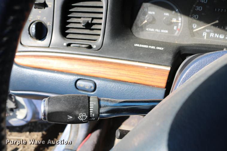 image for item DB6567 1995 Ford Crown Victoria