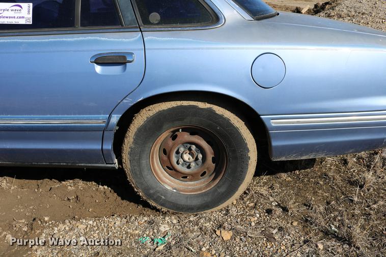 image for item DB6567 1995 Ford Crown Victoria
