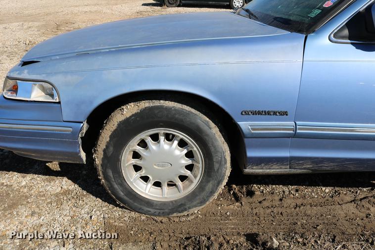 image for item DB6567 1995 Ford Crown Victoria