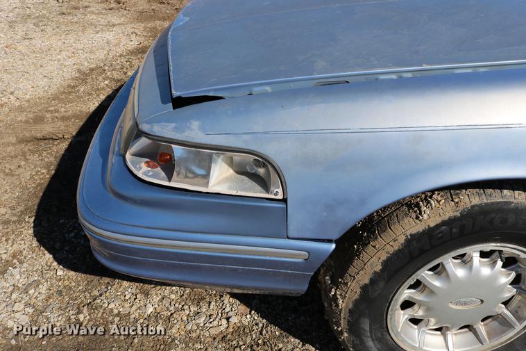 image for item DB6567 1995 Ford Crown Victoria