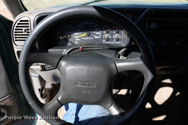 image for item DB6568 1999 Chevrolet Tahoe SUV