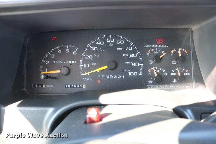 image for item DB6568 1999 Chevrolet Tahoe SUV