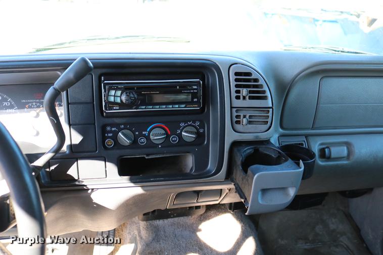 image for item DB6568 1999 Chevrolet Tahoe SUV