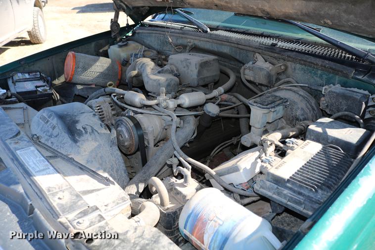 image for item DB6568 1999 Chevrolet Tahoe SUV