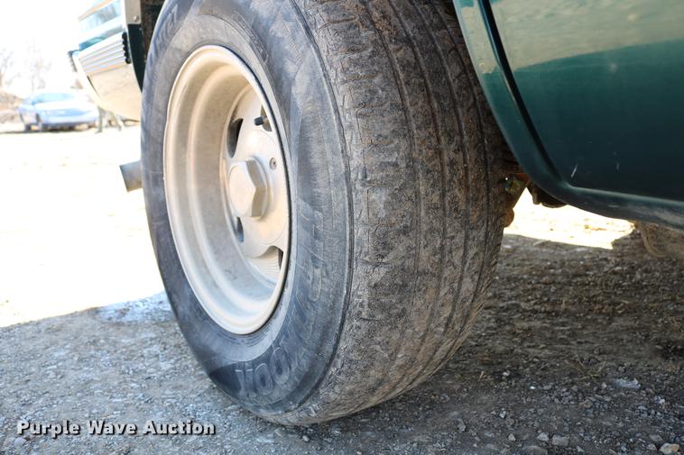 image for item DB6568 1999 Chevrolet Tahoe SUV